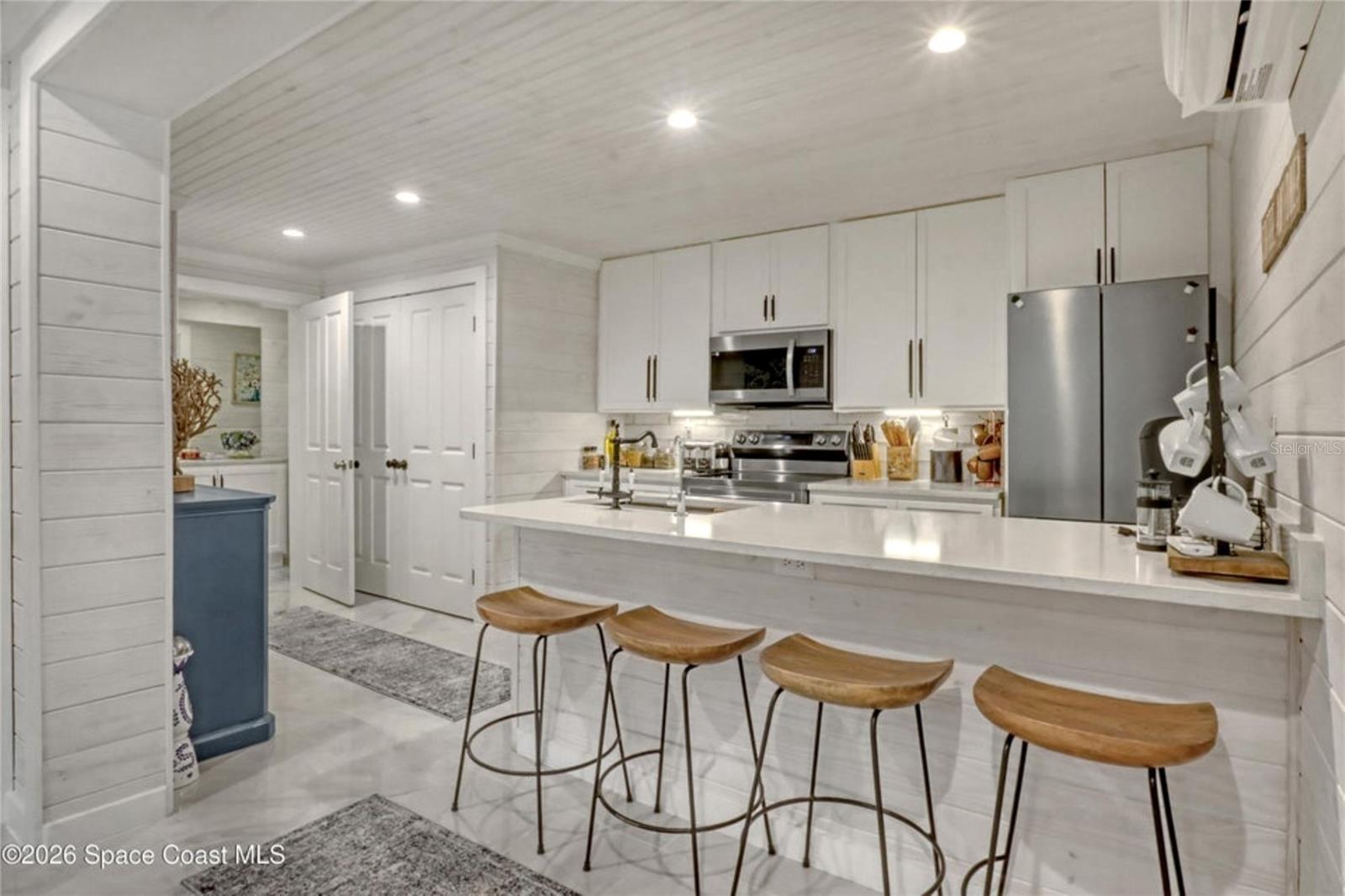 MANTONHURST SUBD - Residential