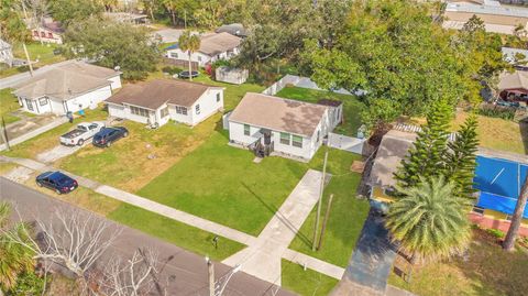 A home in SOUTH DAYTONA