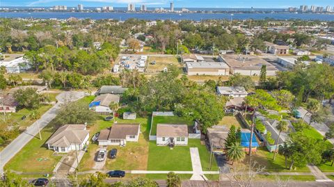 A home in SOUTH DAYTONA