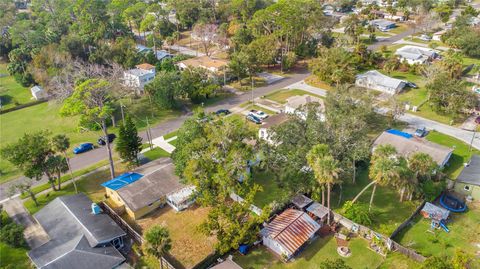 A home in SOUTH DAYTONA