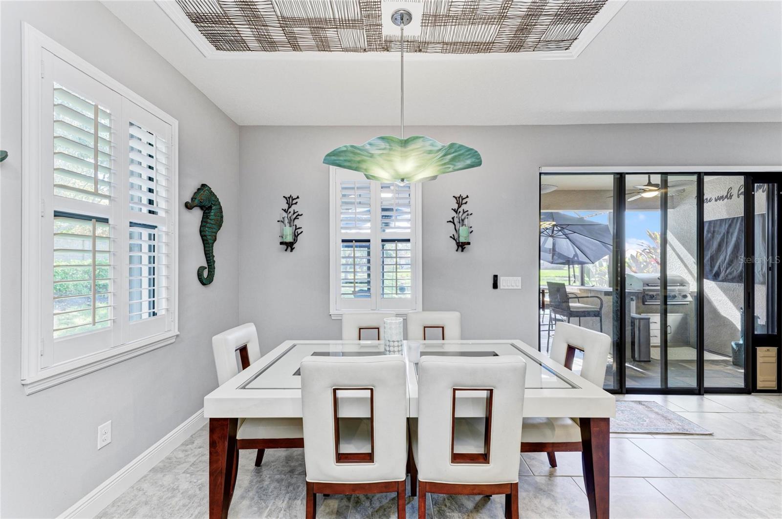 UNIVERSITY GROVES ESTATES RESERVE - Residential