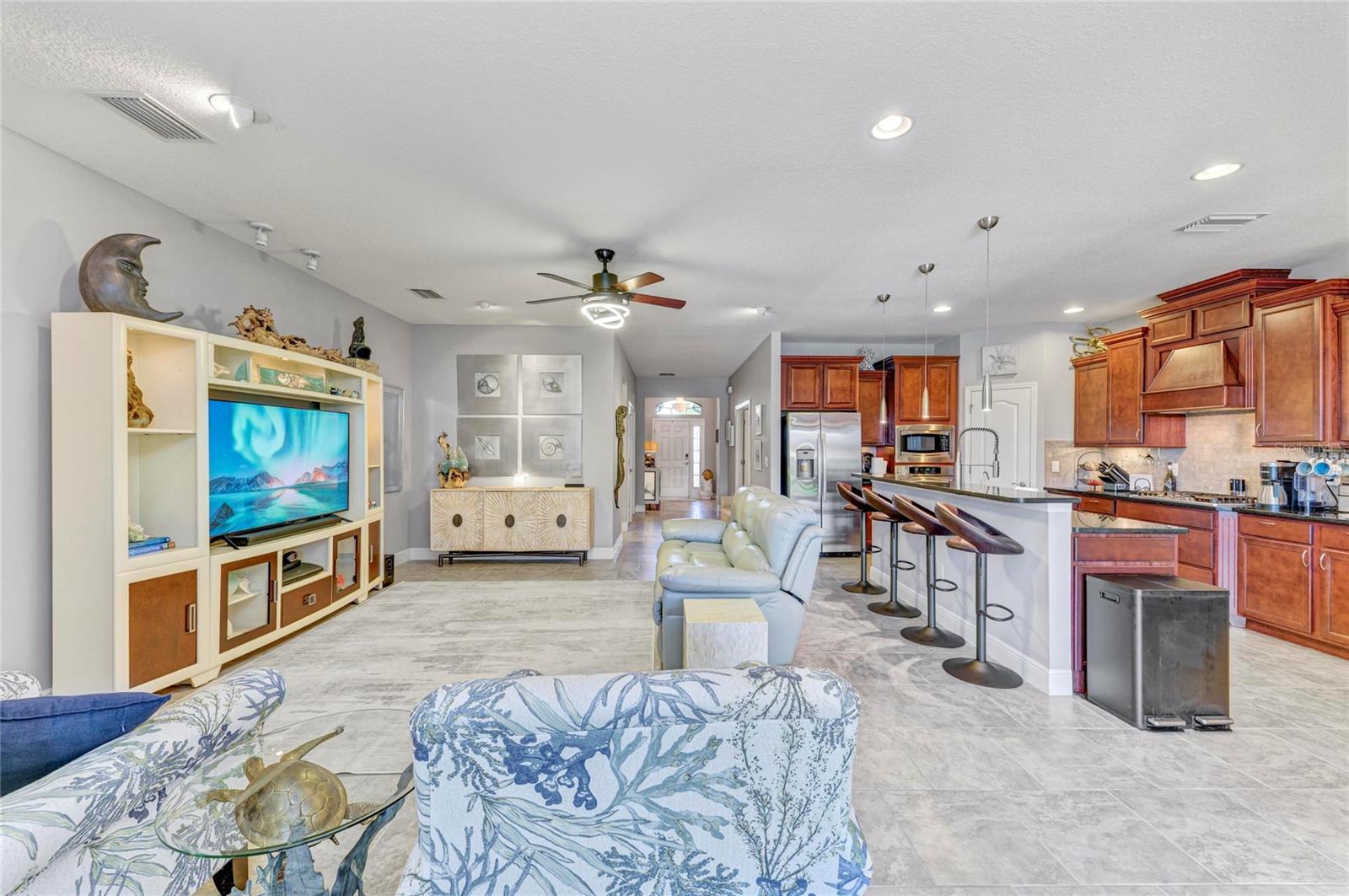 UNIVERSITY GROVES ESTATES RESERVE - Residential