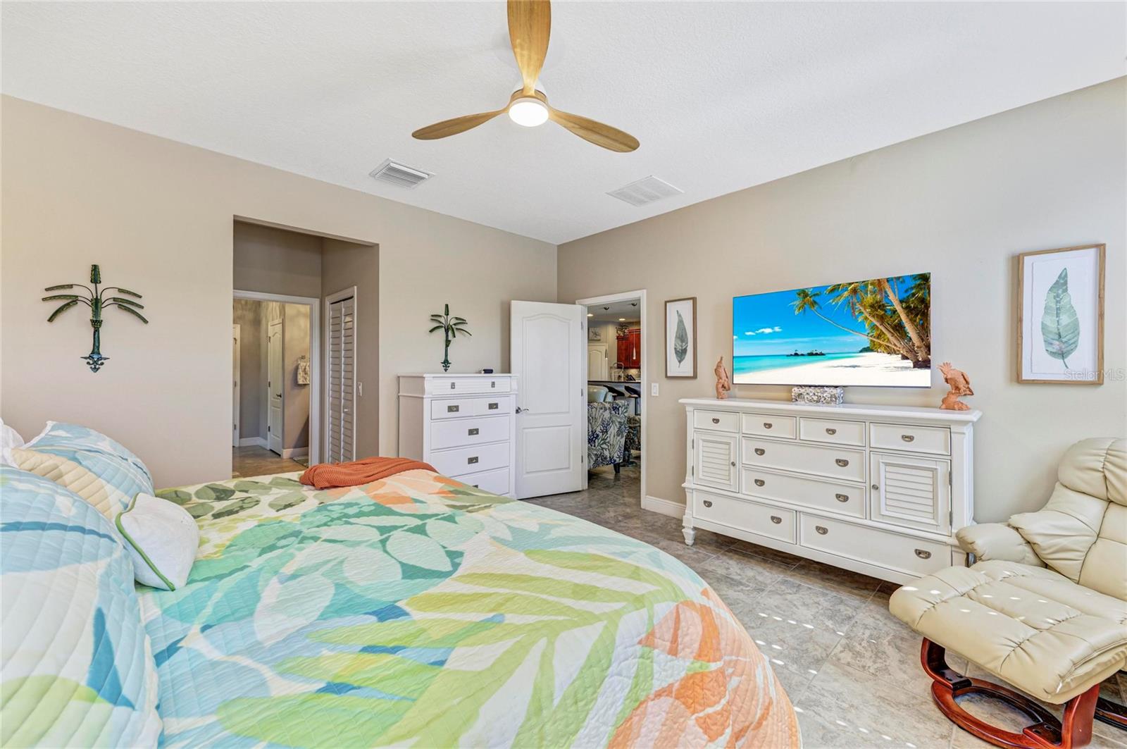 UNIVERSITY GROVES ESTATES RESERVE - Residential