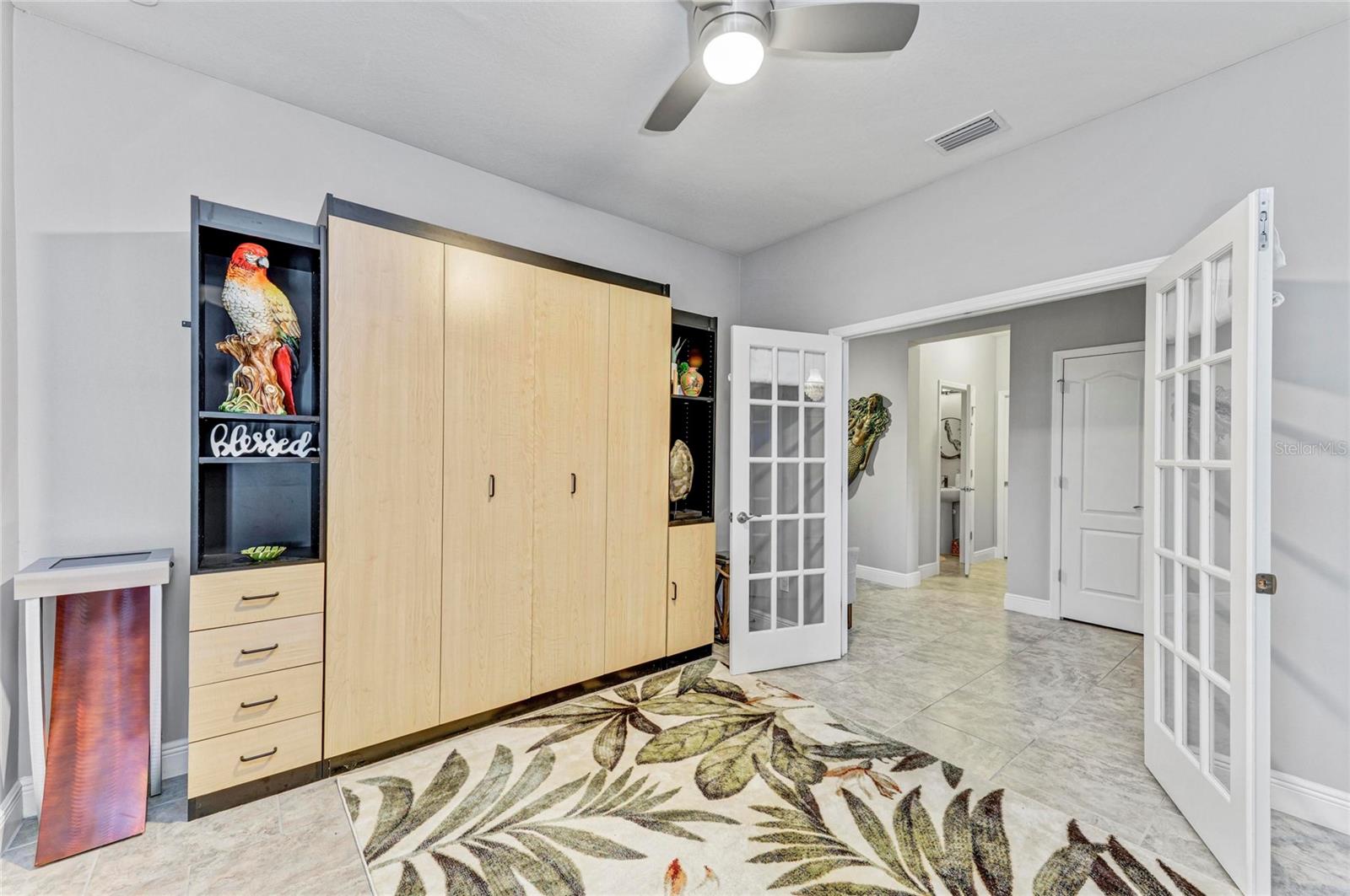 UNIVERSITY GROVES ESTATES RESERVE - Residential