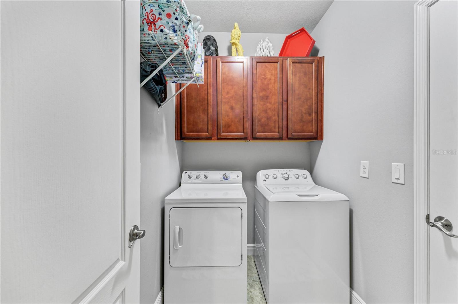 UNIVERSITY GROVES ESTATES RESERVE - Residential