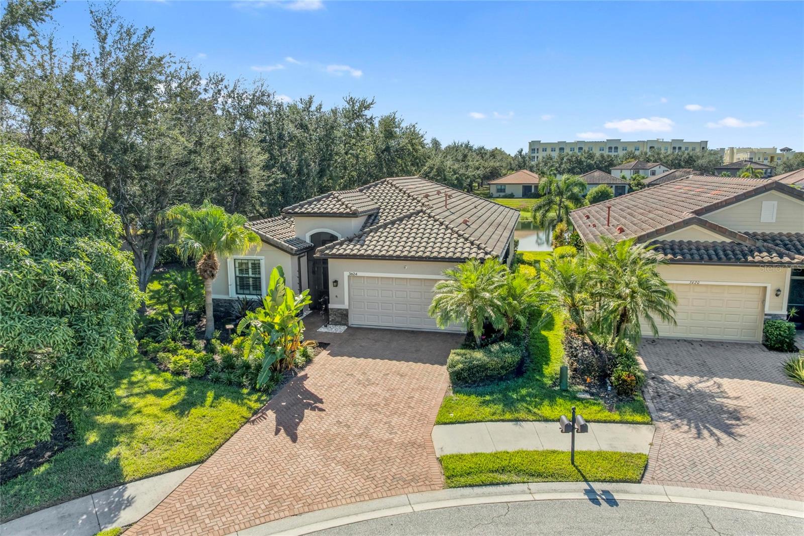 UNIVERSITY GROVES ESTATES RESERVE - Residential