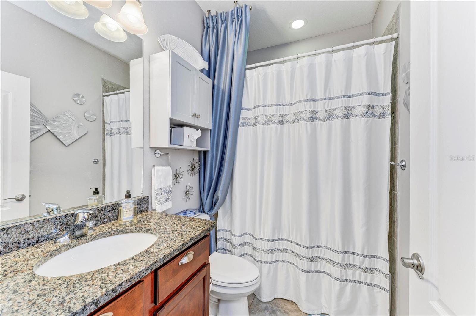 UNIVERSITY GROVES ESTATES RESERVE - Residential