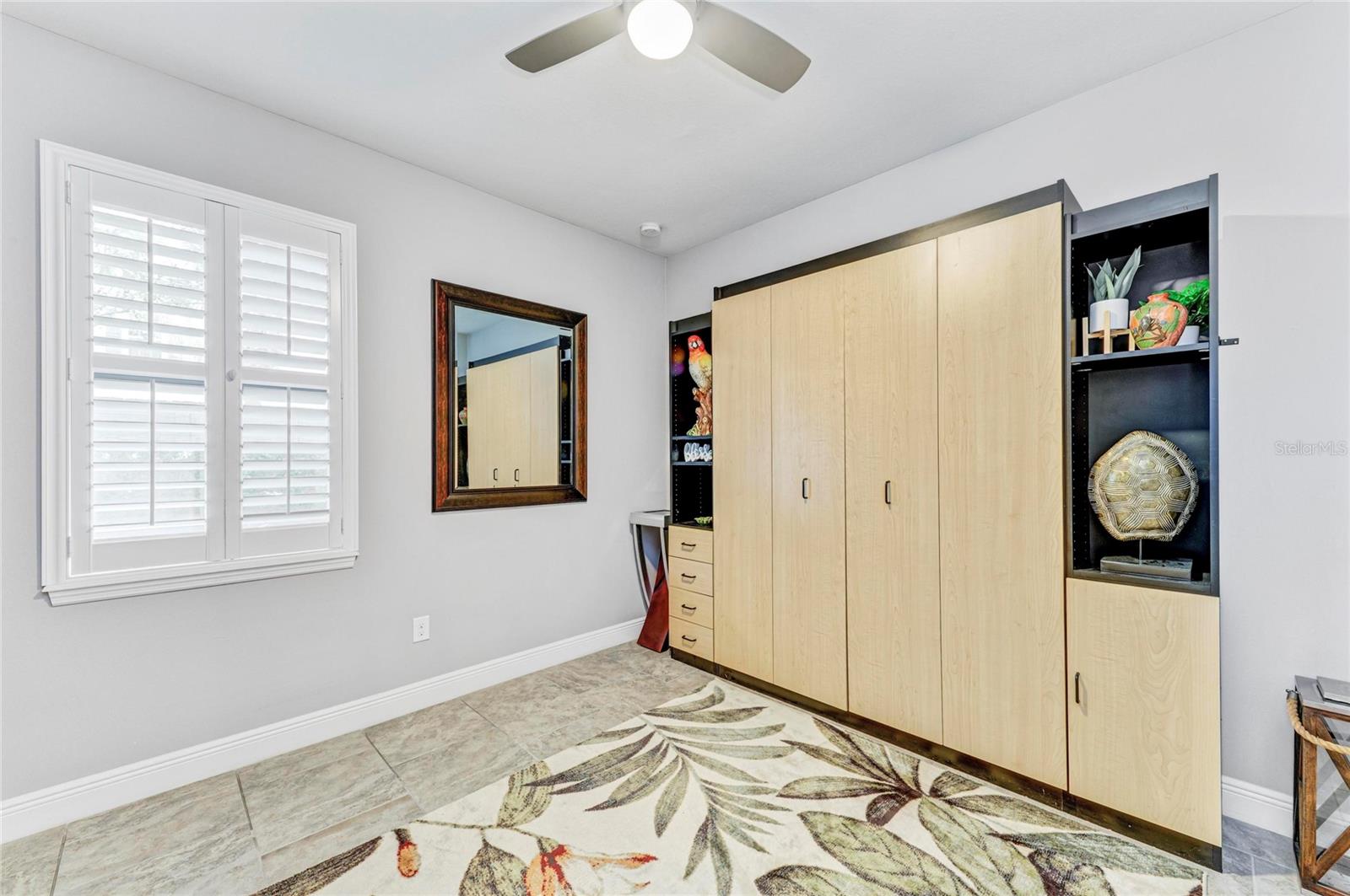 UNIVERSITY GROVES ESTATES RESERVE - Residential