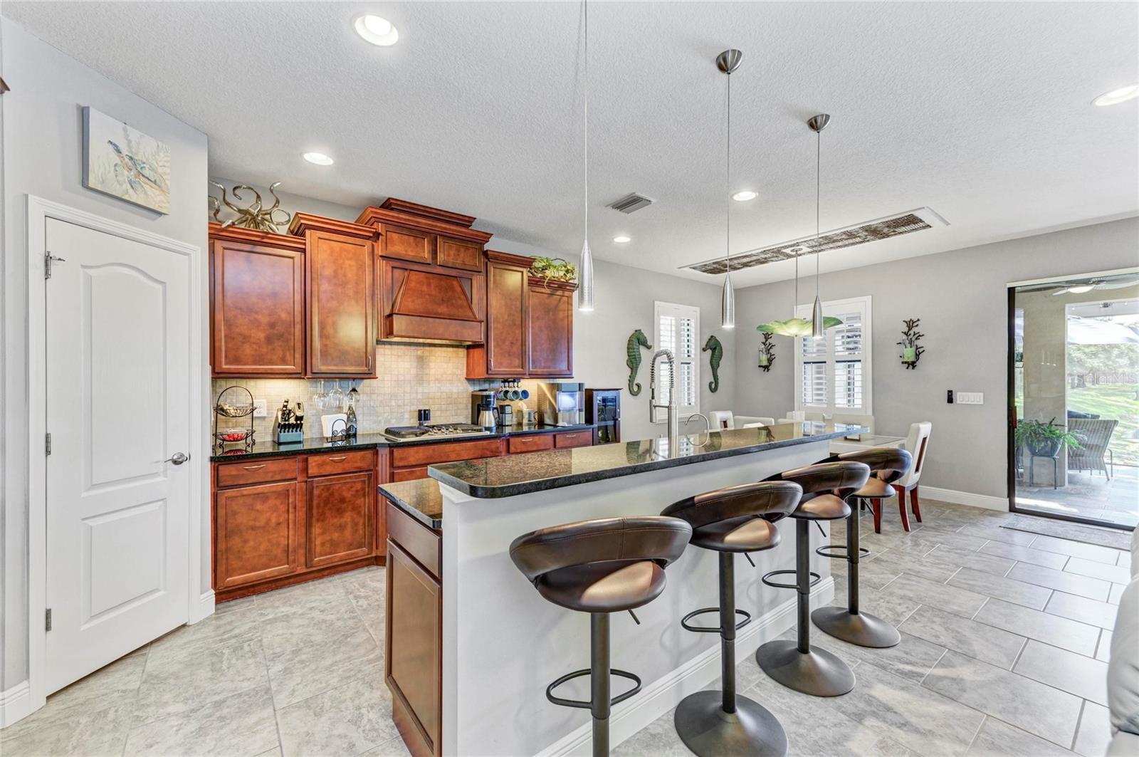 UNIVERSITY GROVES ESTATES RESERVE - Residential