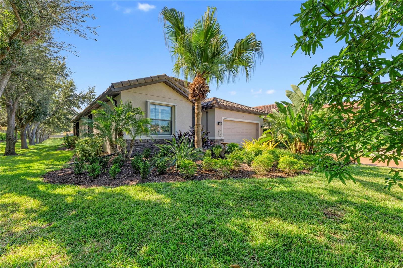 UNIVERSITY GROVES ESTATES RESERVE - Residential