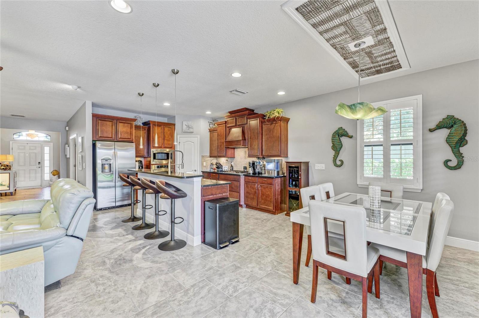 UNIVERSITY GROVES ESTATES RESERVE - Residential