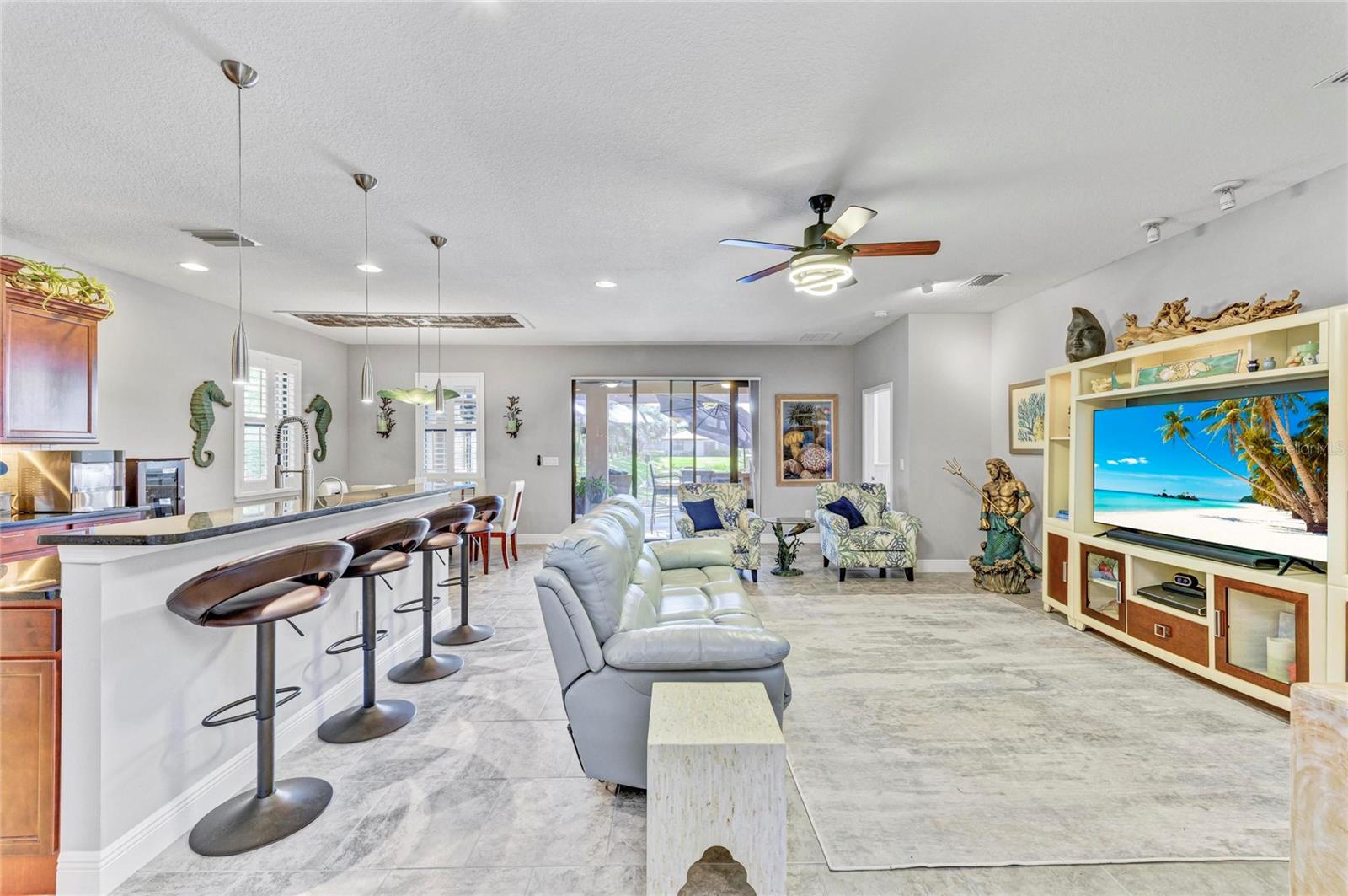 UNIVERSITY GROVES ESTATES RESERVE - Residential