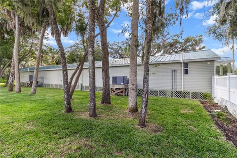 Tiny photo for 107 NE 4th Street, Crystal River, FL 34429 (MLS # G5110760)