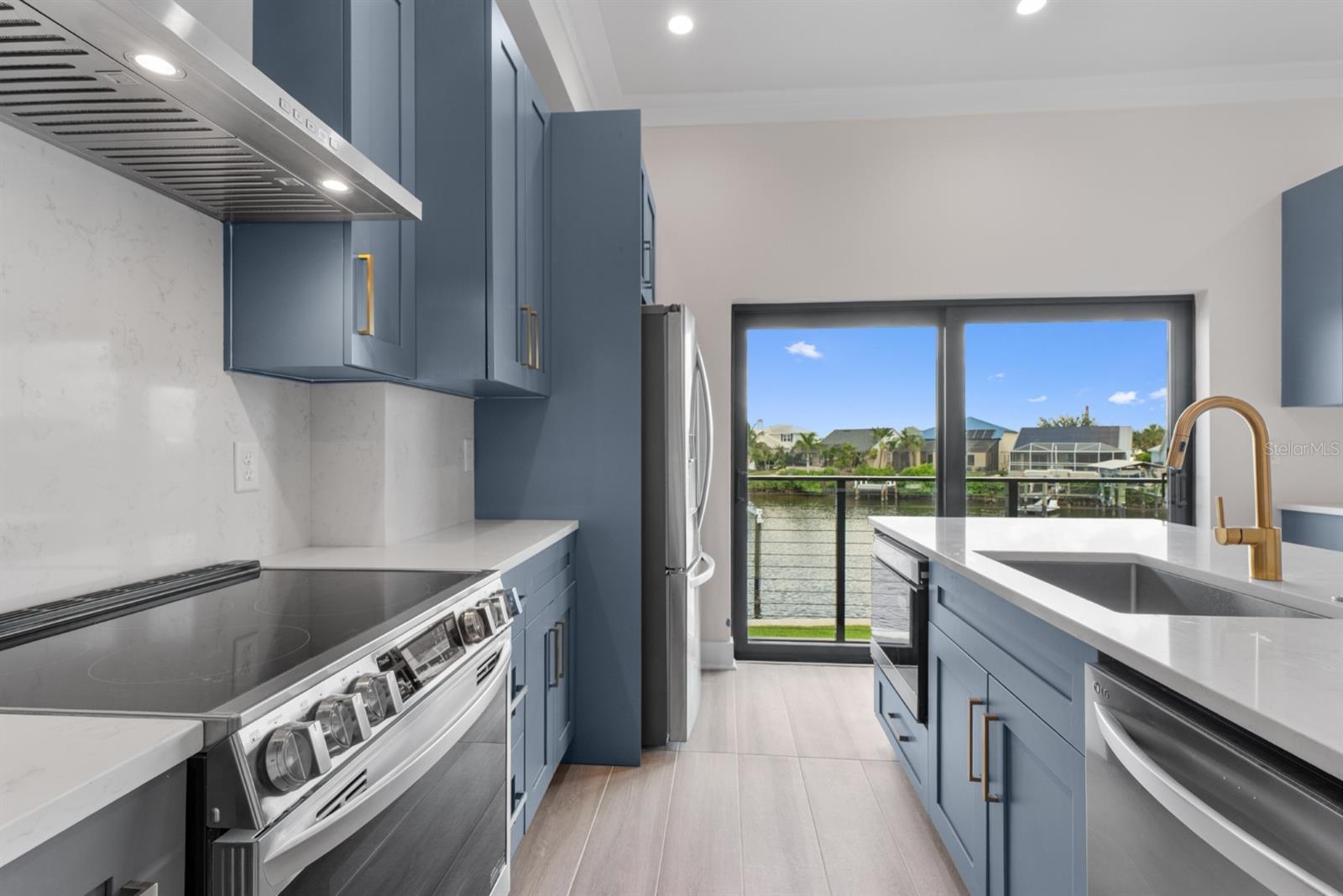 SADYNE SUNRISE TOWNHOMES - Residential