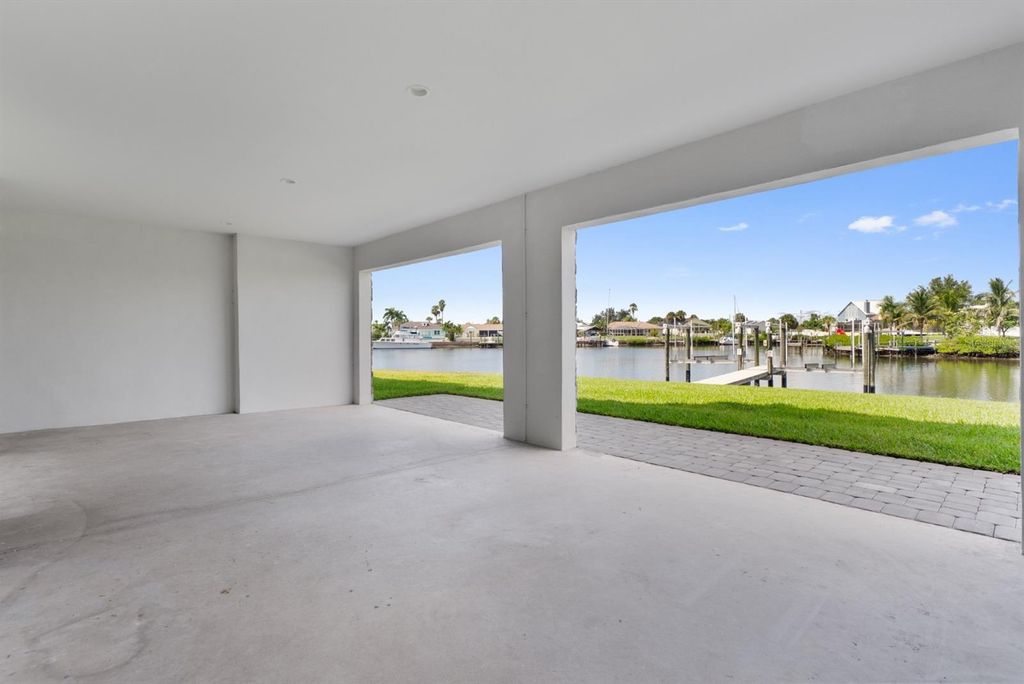 Photo of 775 Gran Kaymen Way, Apollo Beach, FL 33572 (MLS # TB8431126)