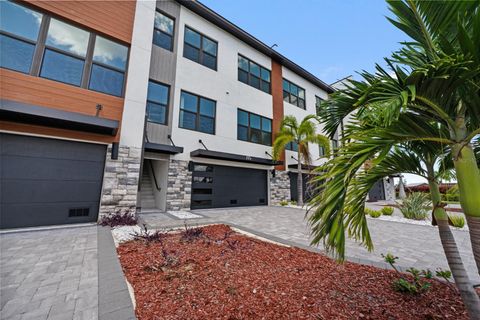 Photo of 775 Gran Kaymen Way, Apollo Beach, FL 33572 (MLS # TB8431126)