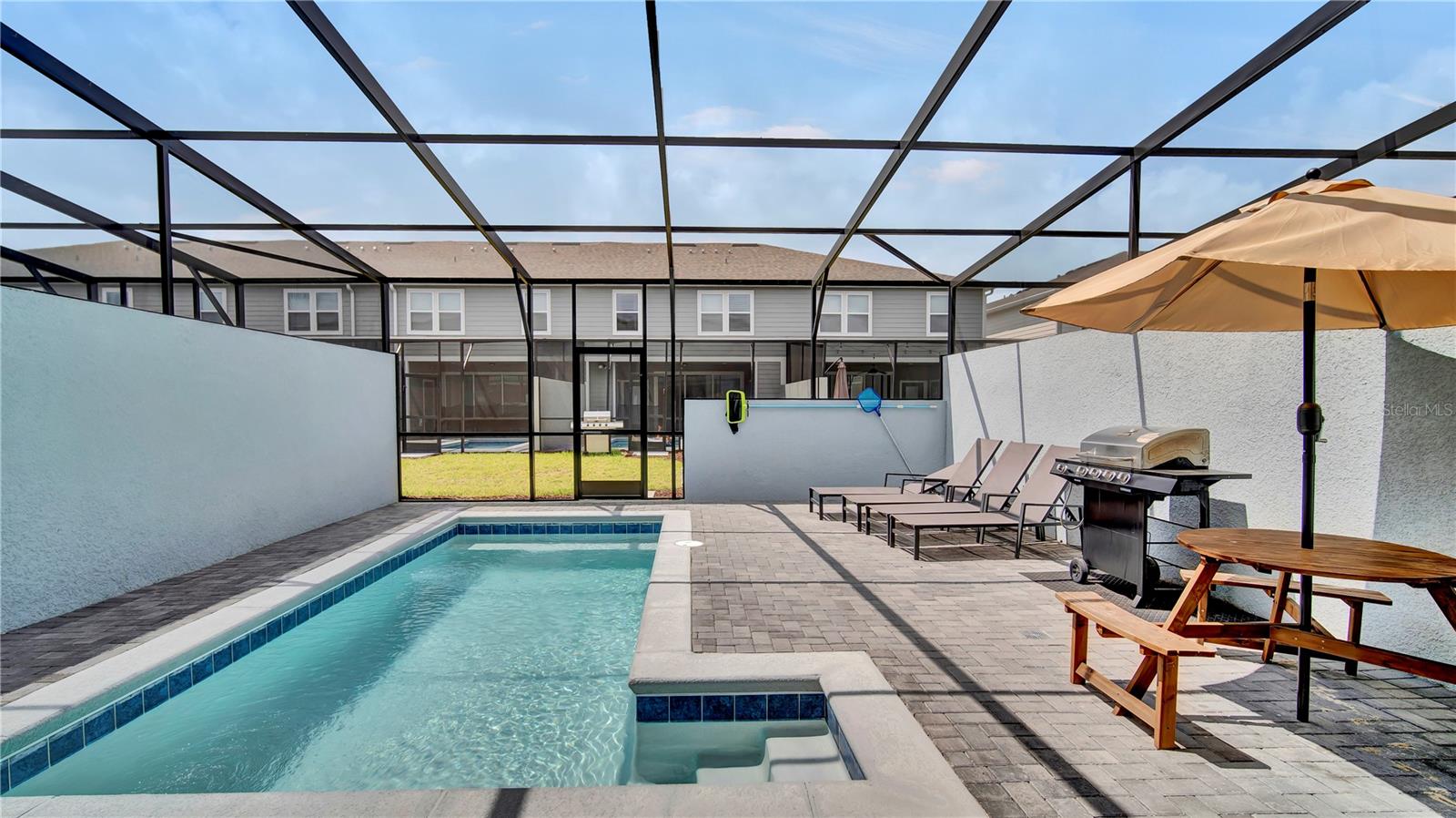 WINDSOR ISLAND RESIDENCE PH 2B - Residential Lease