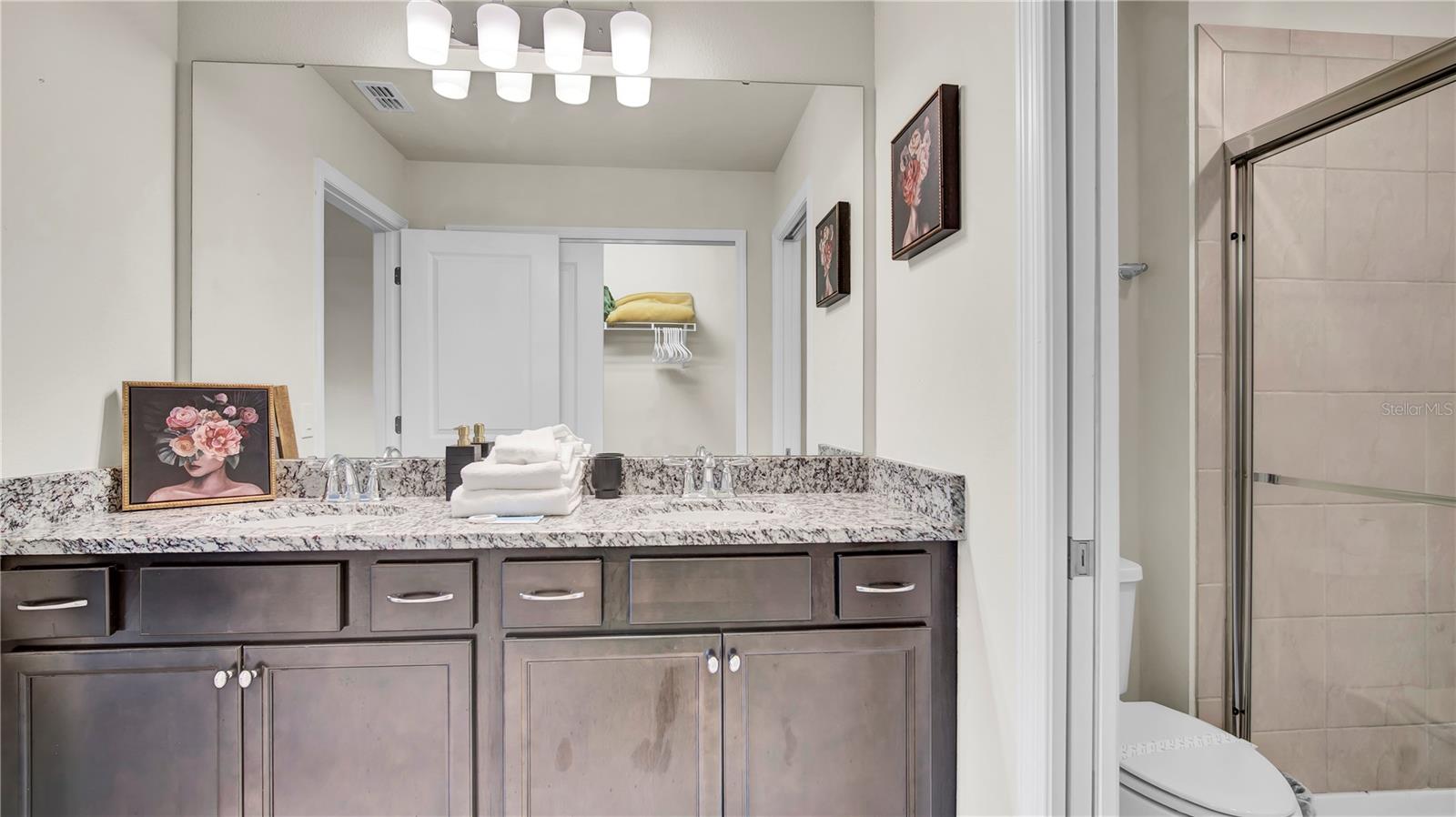 WINDSOR ISLAND RESIDENCE PH 2B - Residential Lease