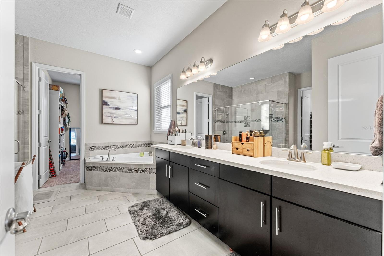 WEST LAKE HANCOCK ESTATES - Residential