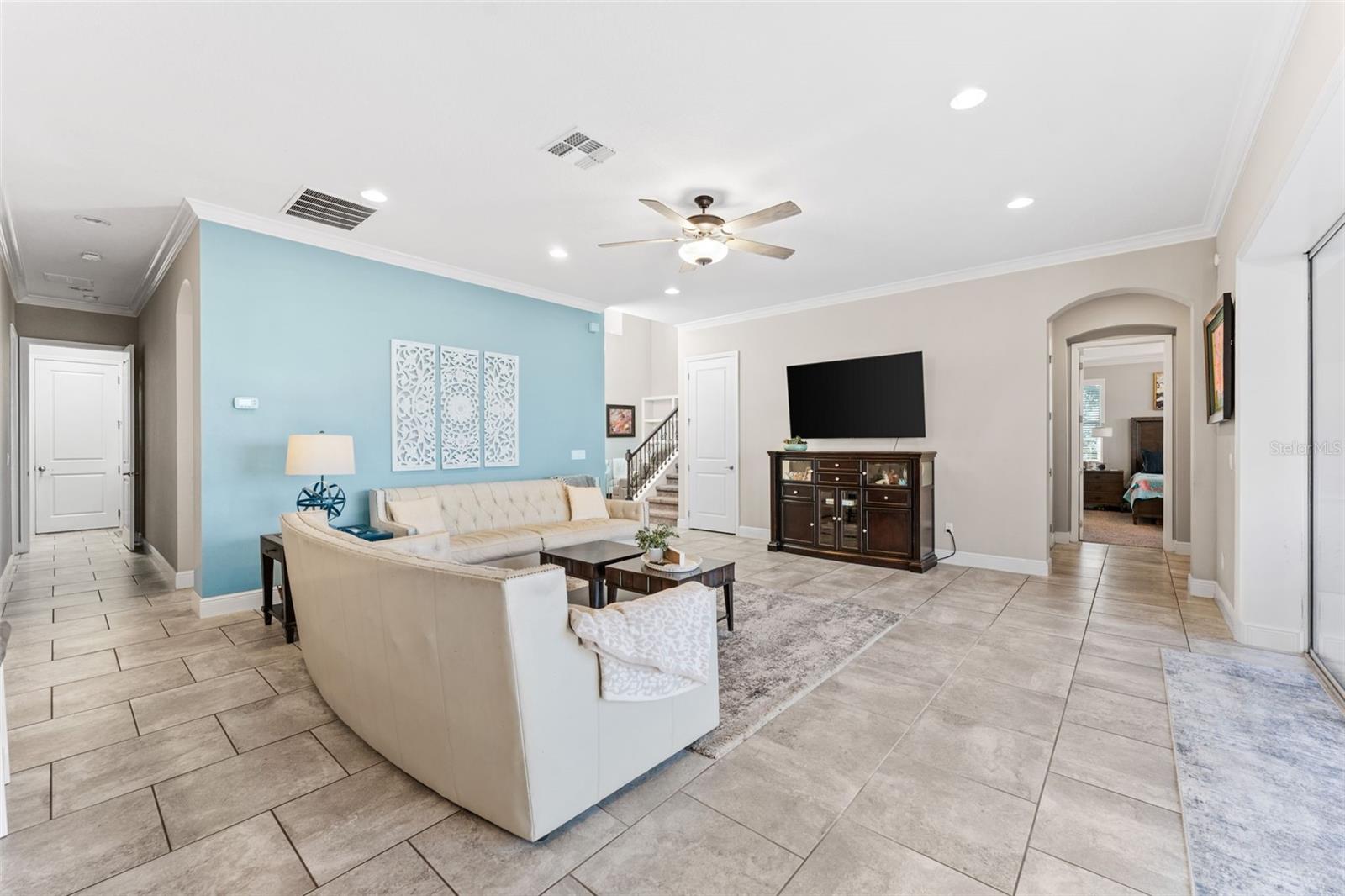 WEST LAKE HANCOCK ESTATES - Residential