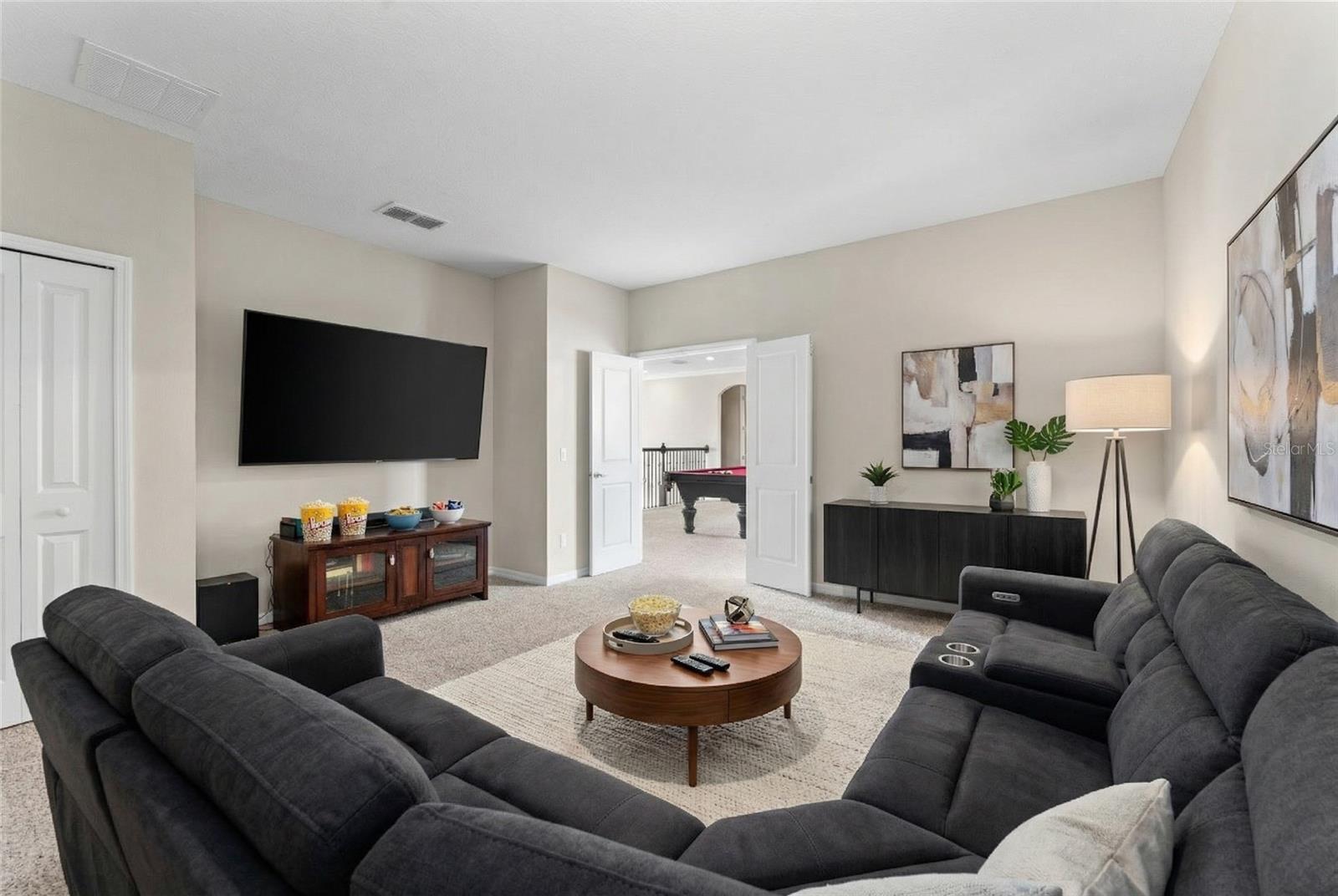 WEST LAKE HANCOCK ESTATES - Residential