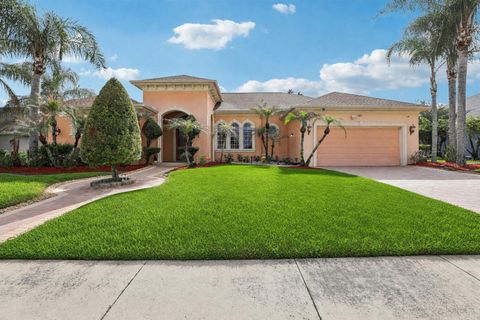 Photo of 5561 Pebble Beach Drive, Lakeland, FL 33812 (MLS # L4960895)