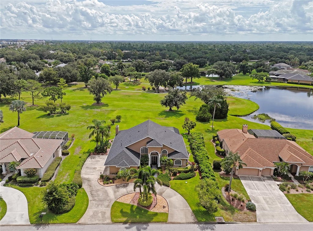 Photo of 6213 Glen Abbey Lane, Bradenton, FL 34202 (MLS # A4703811)