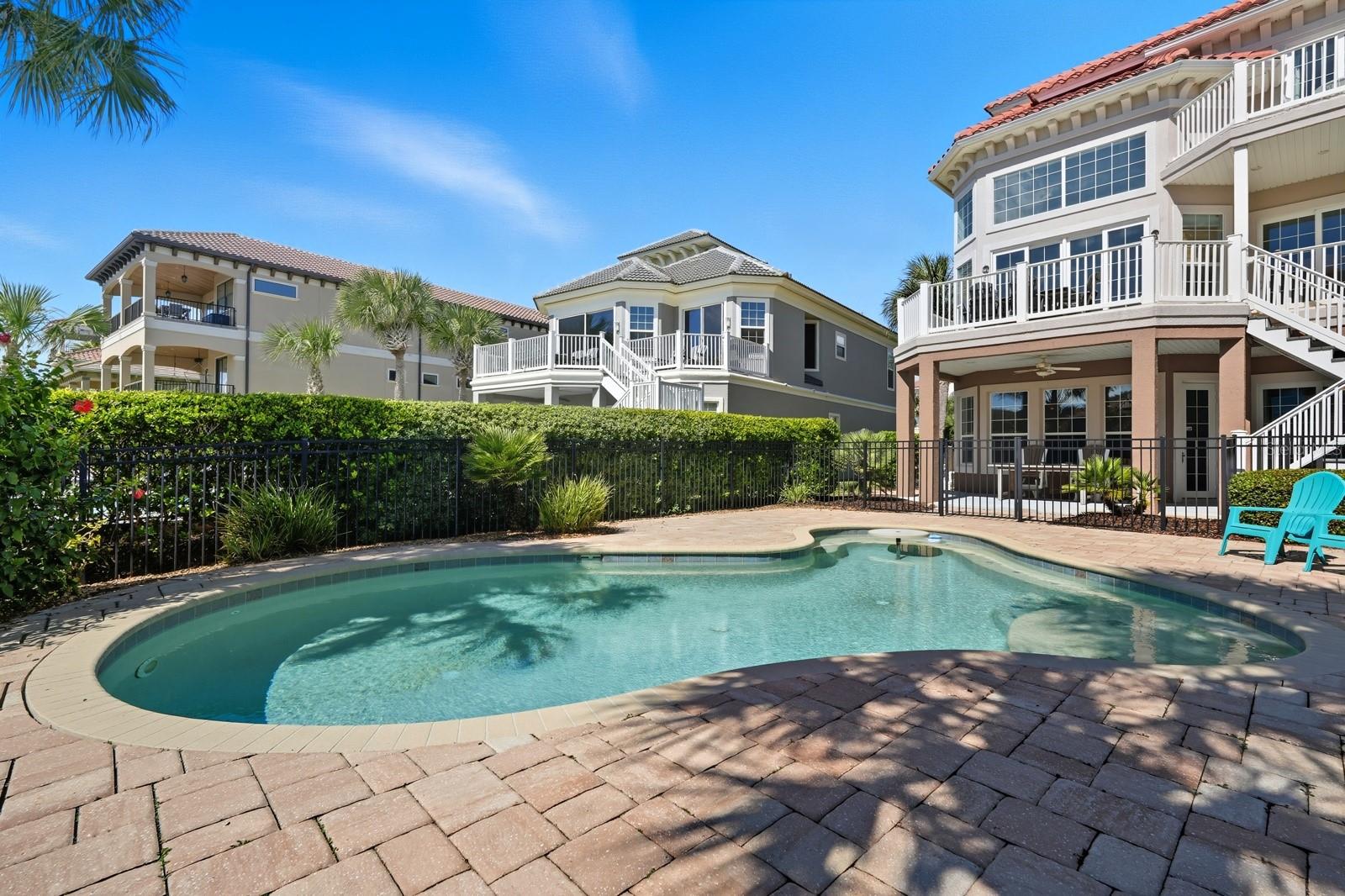 NORTHSHORE 4 - Residential