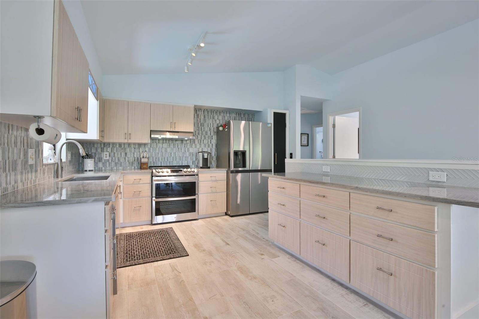 LUANA ISLES - Residential