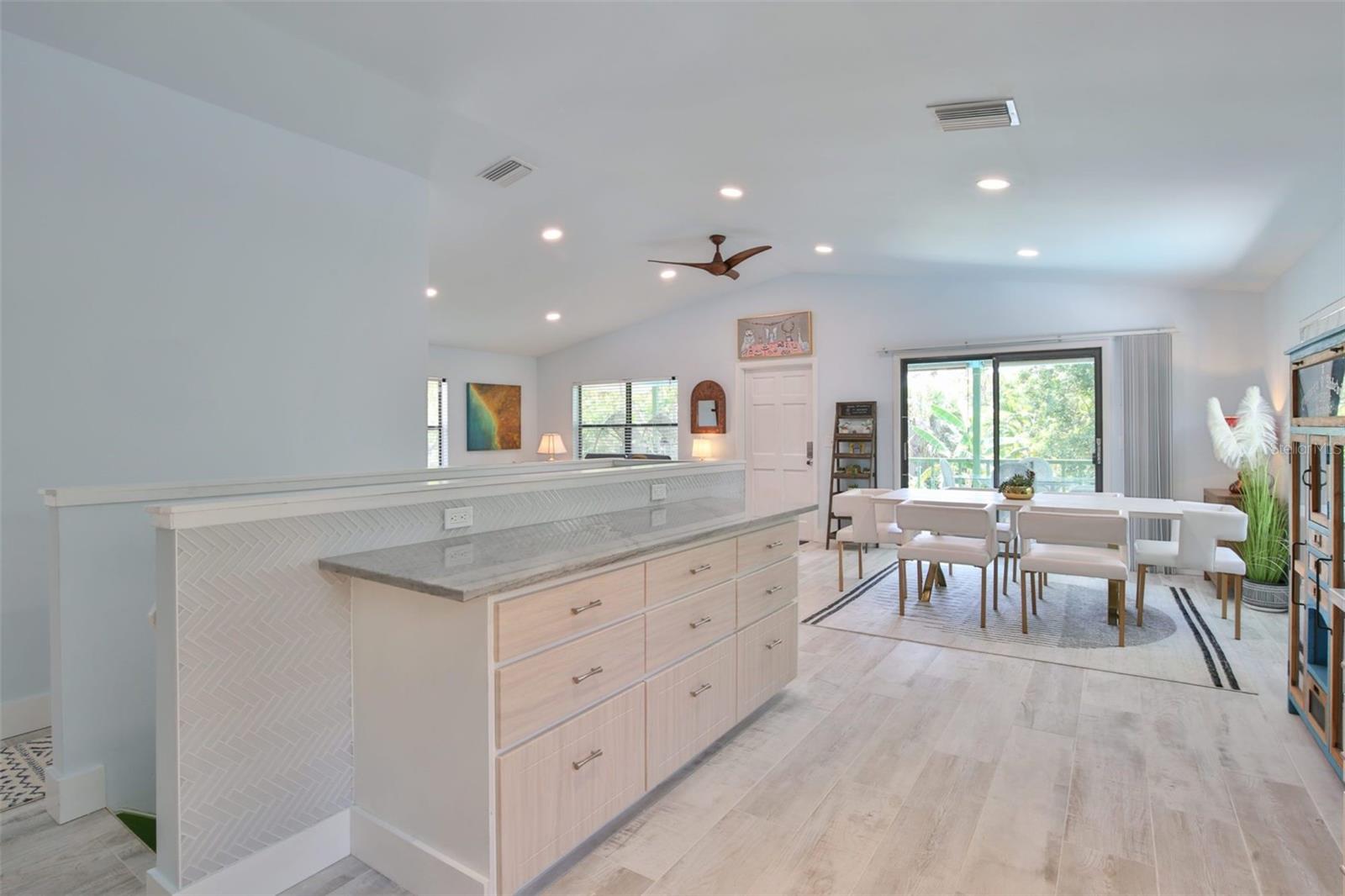 LUANA ISLES - Residential