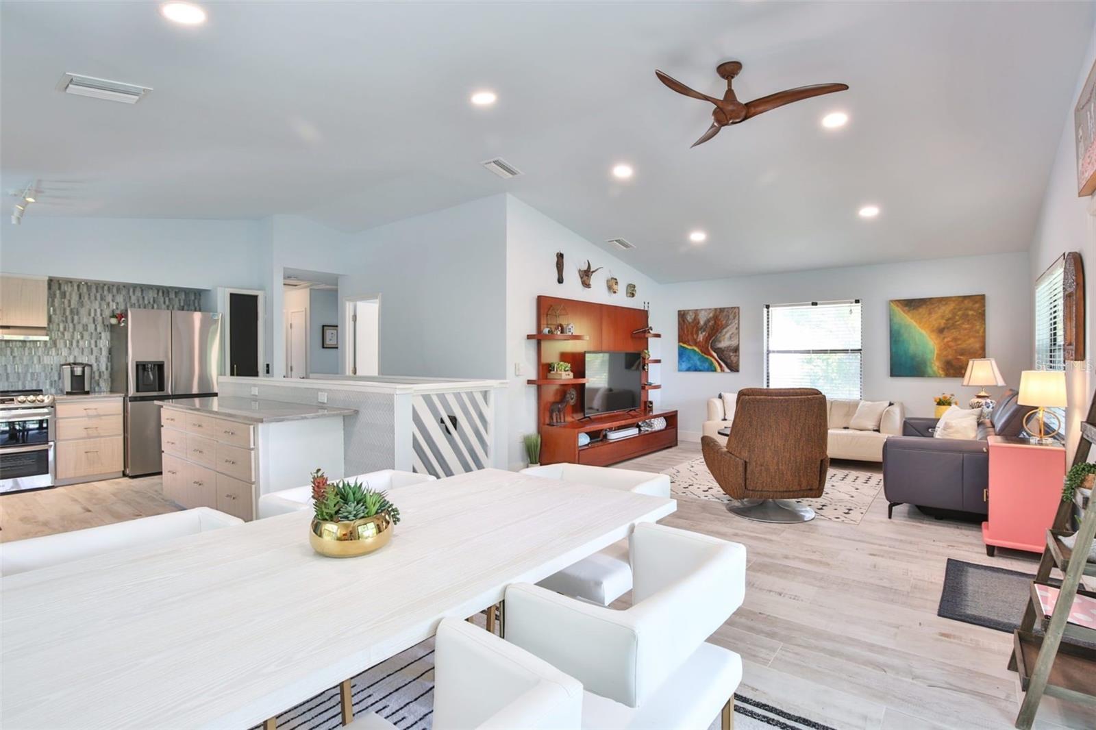 LUANA ISLES - Residential