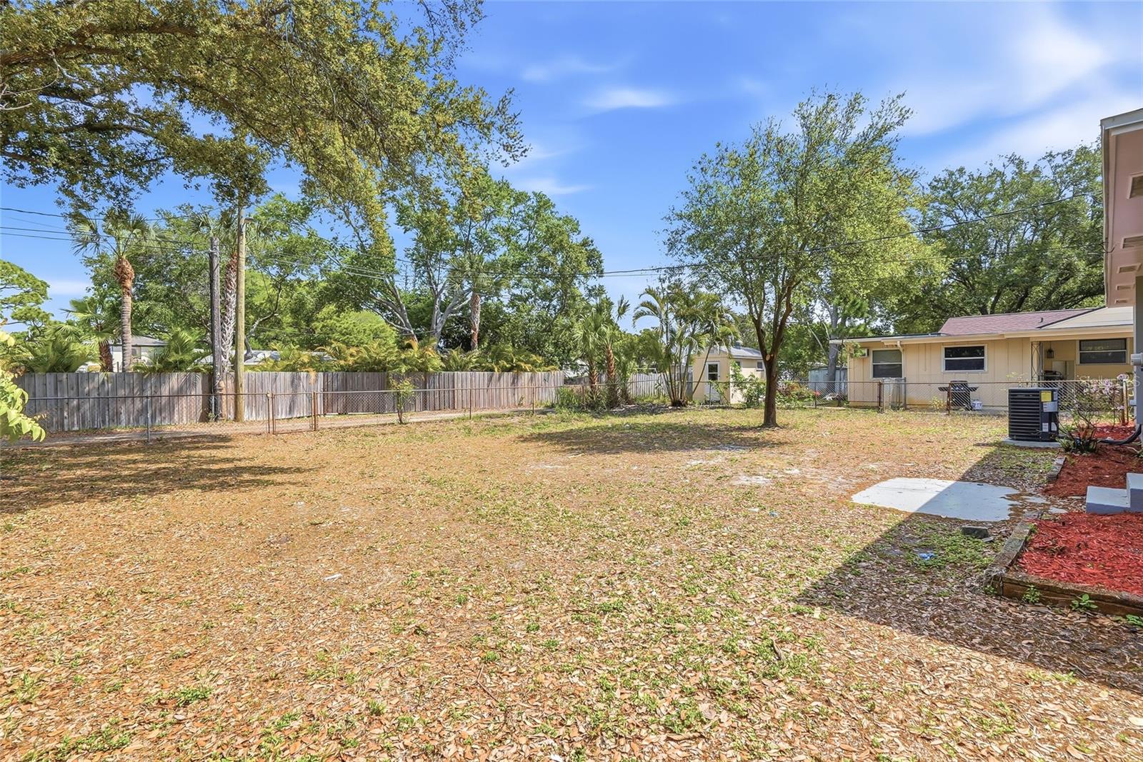 BOARDMAN & GOETZ OF DAVISTA - Residential