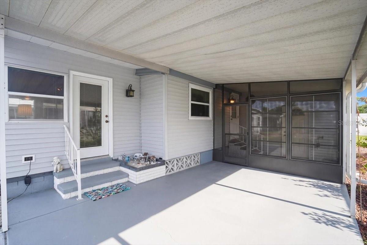 808 53RD AVENUE E 283, BRADENTON, FL, 34203 3 808 53RD AVENUE E 283
