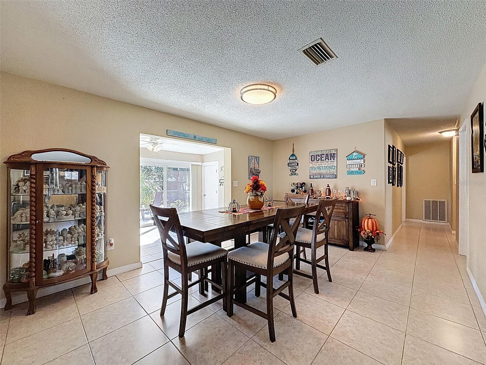 MARTHAS VINEYARD - Residential