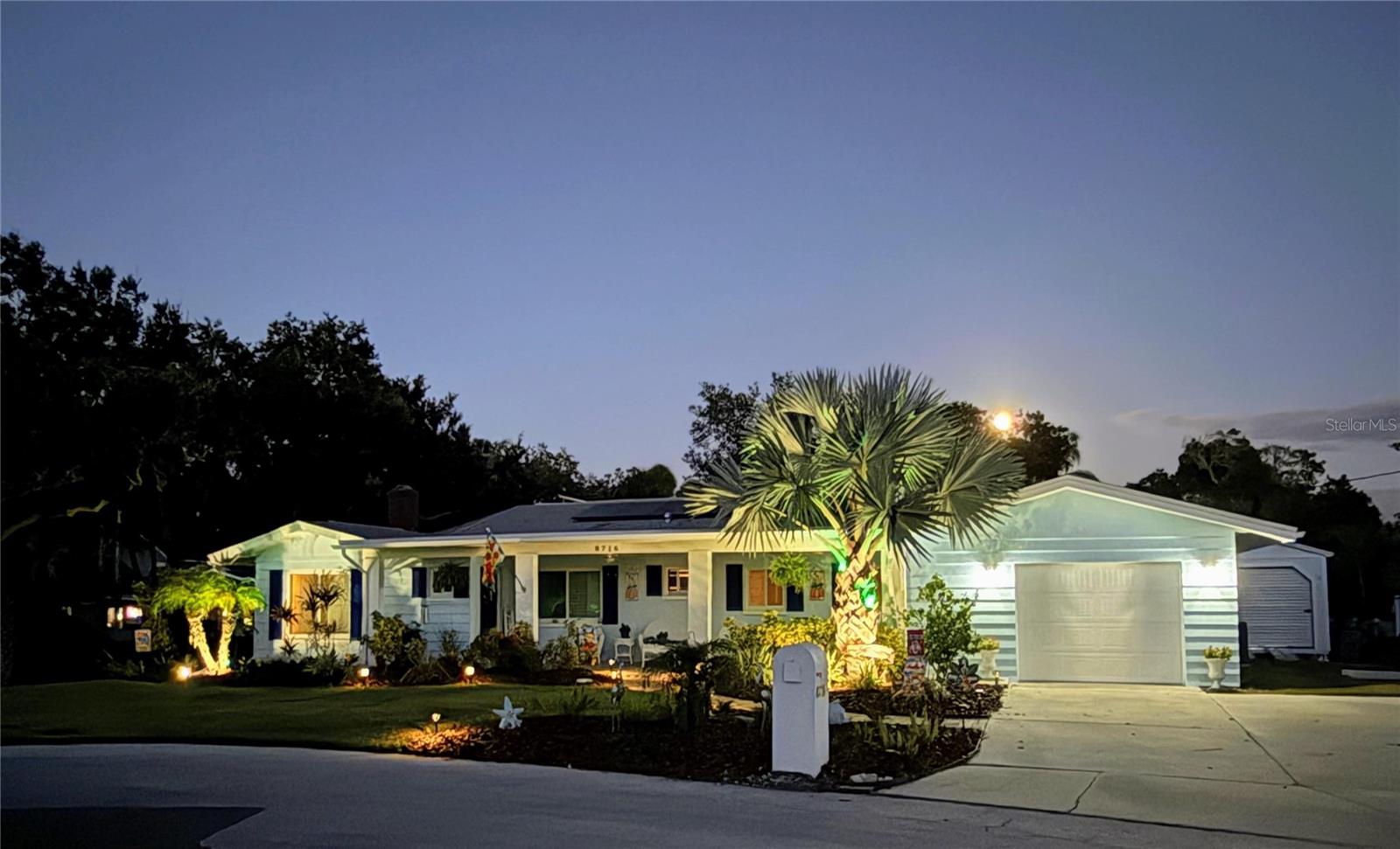 MARTHAS VINEYARD - Residential