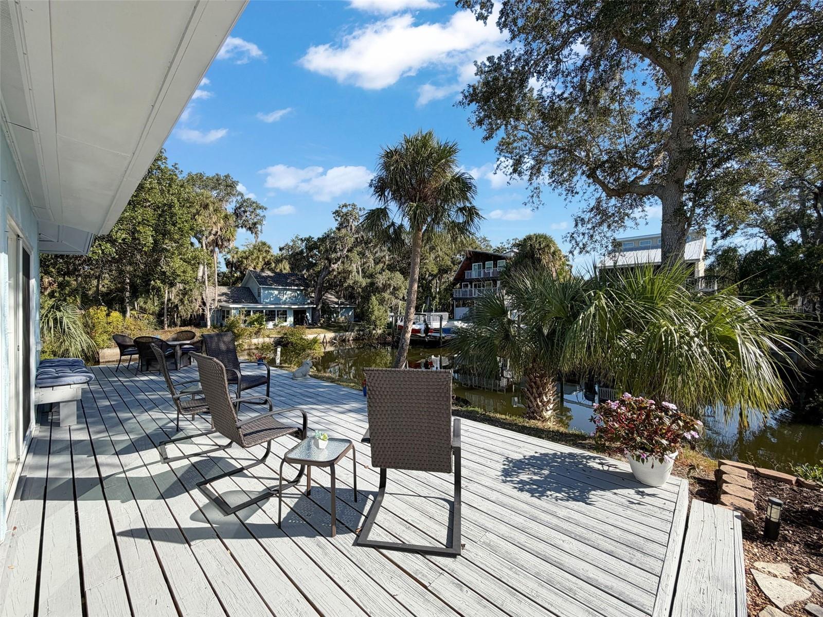 MARTHAS VINEYARD - Residential