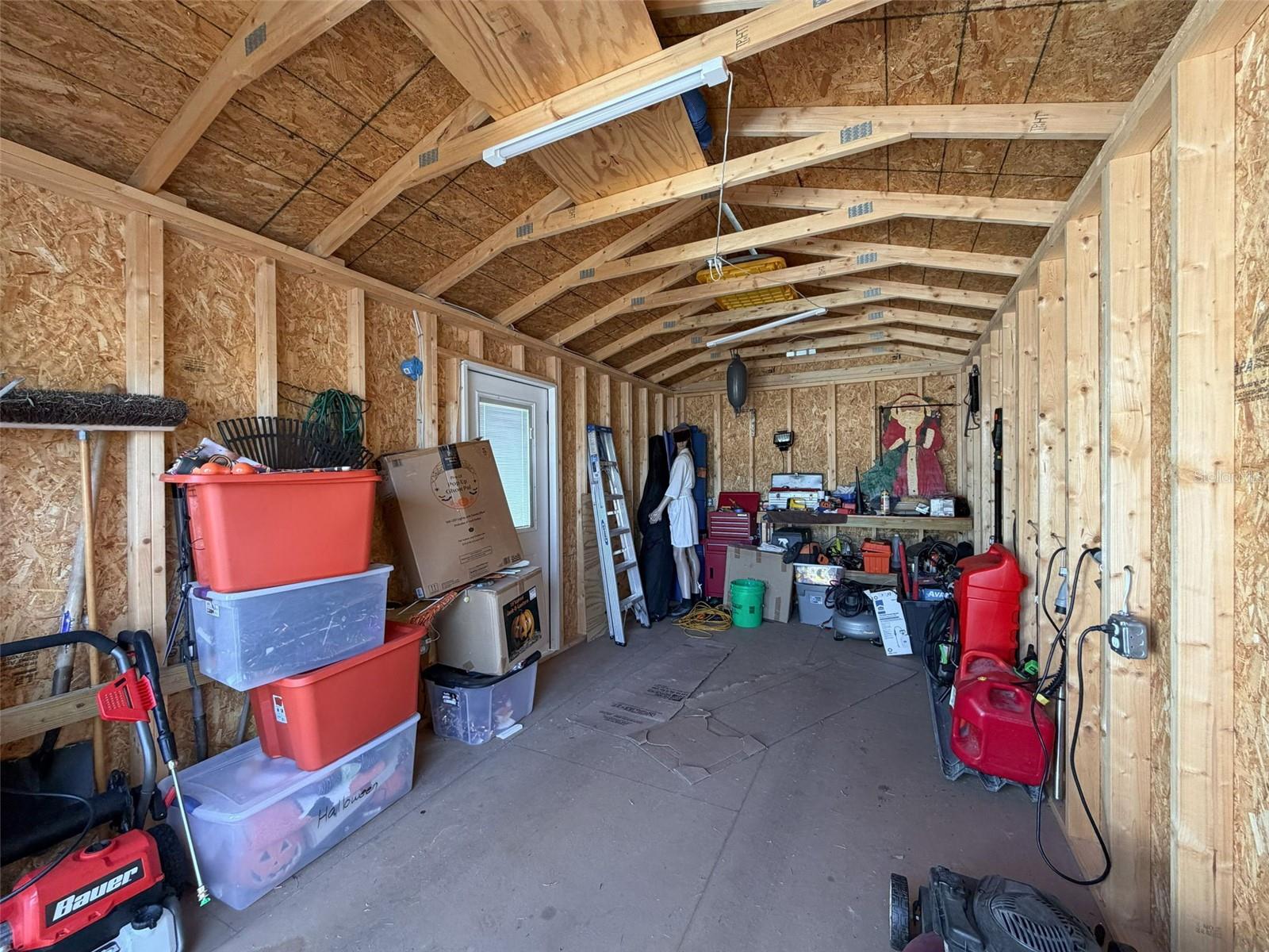 MARTHAS VINEYARD - Residential