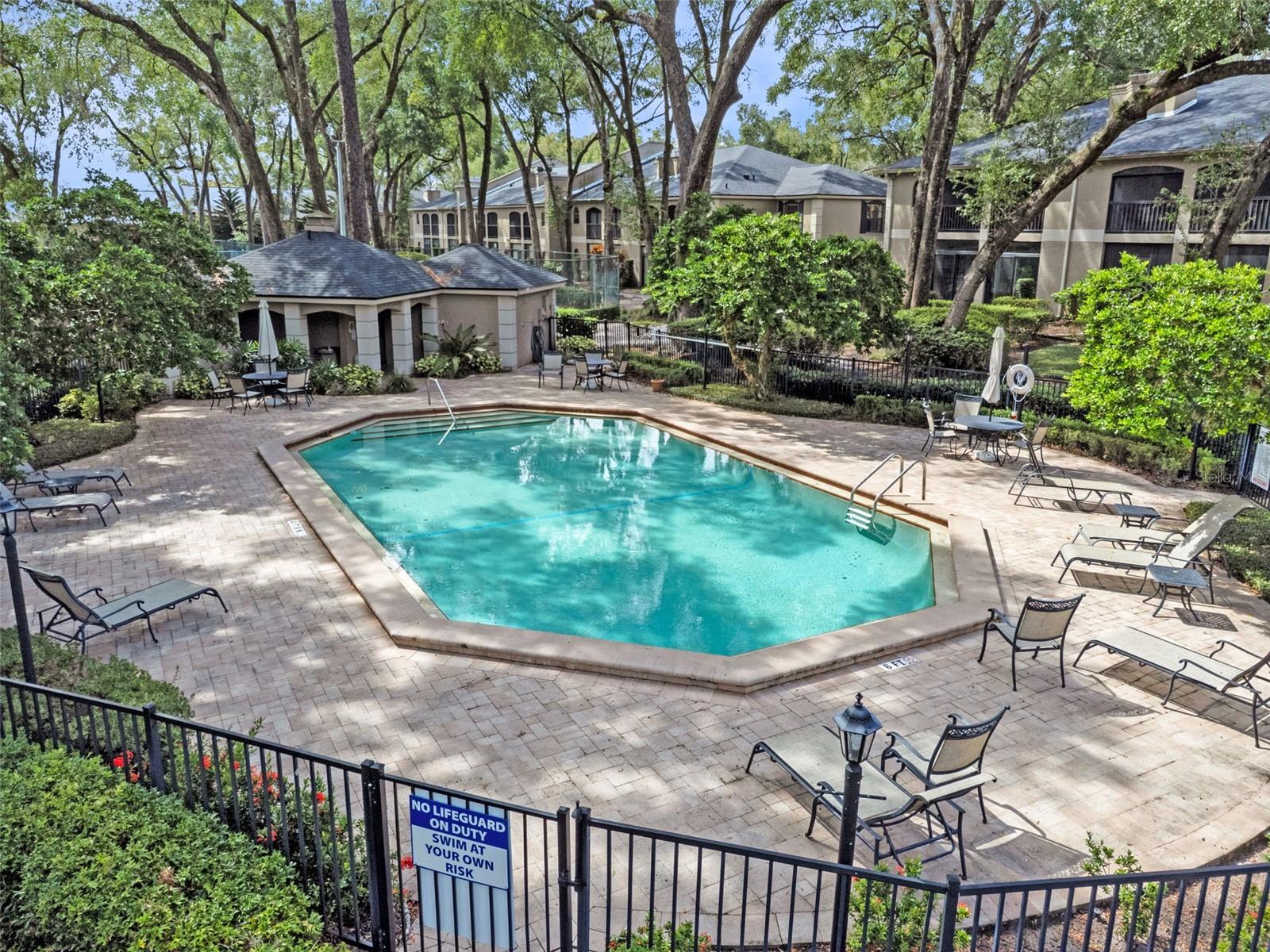 KENSINGTON PARK CONDO - Residential