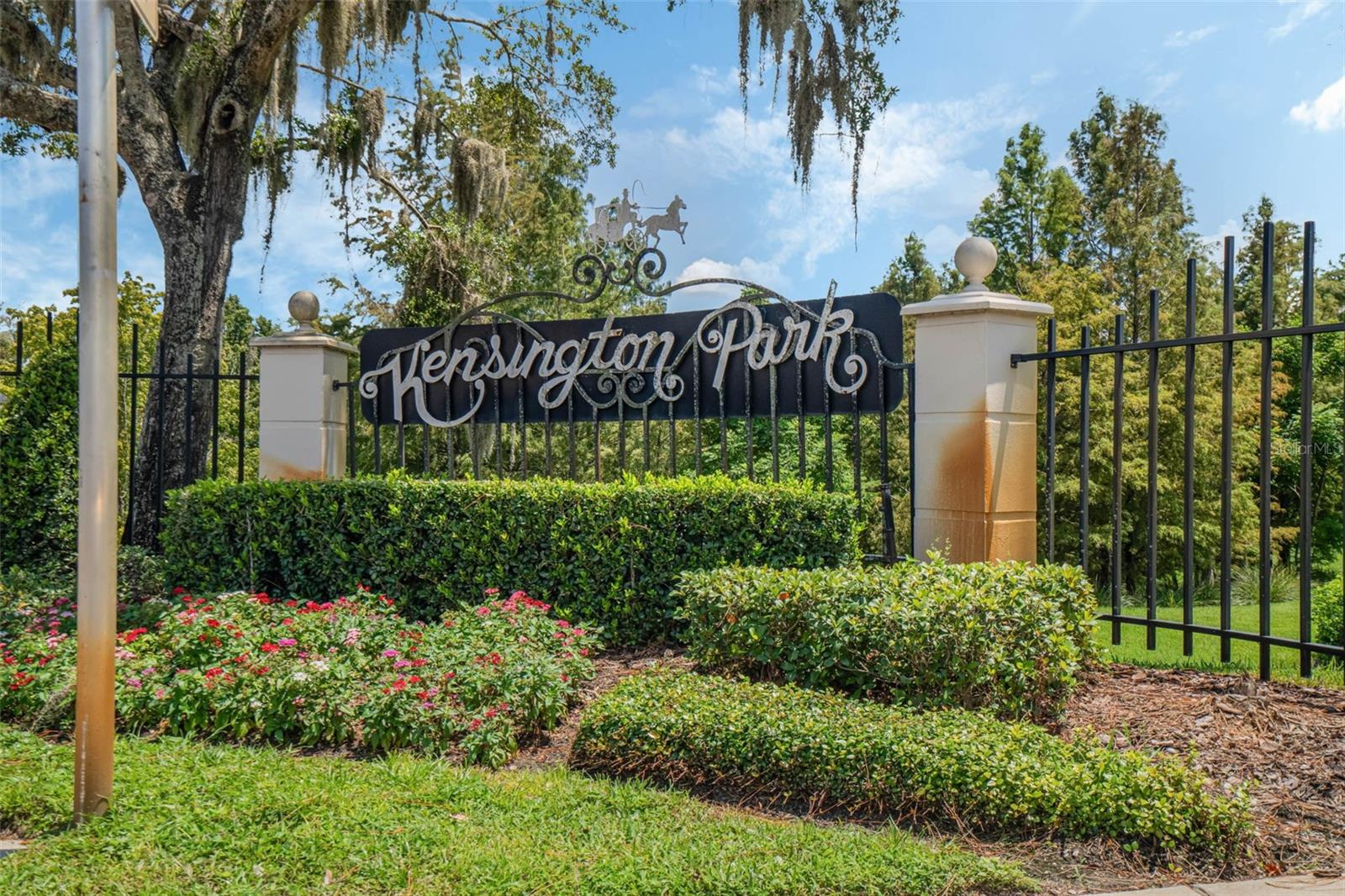 KENSINGTON PARK CONDO - Residential
