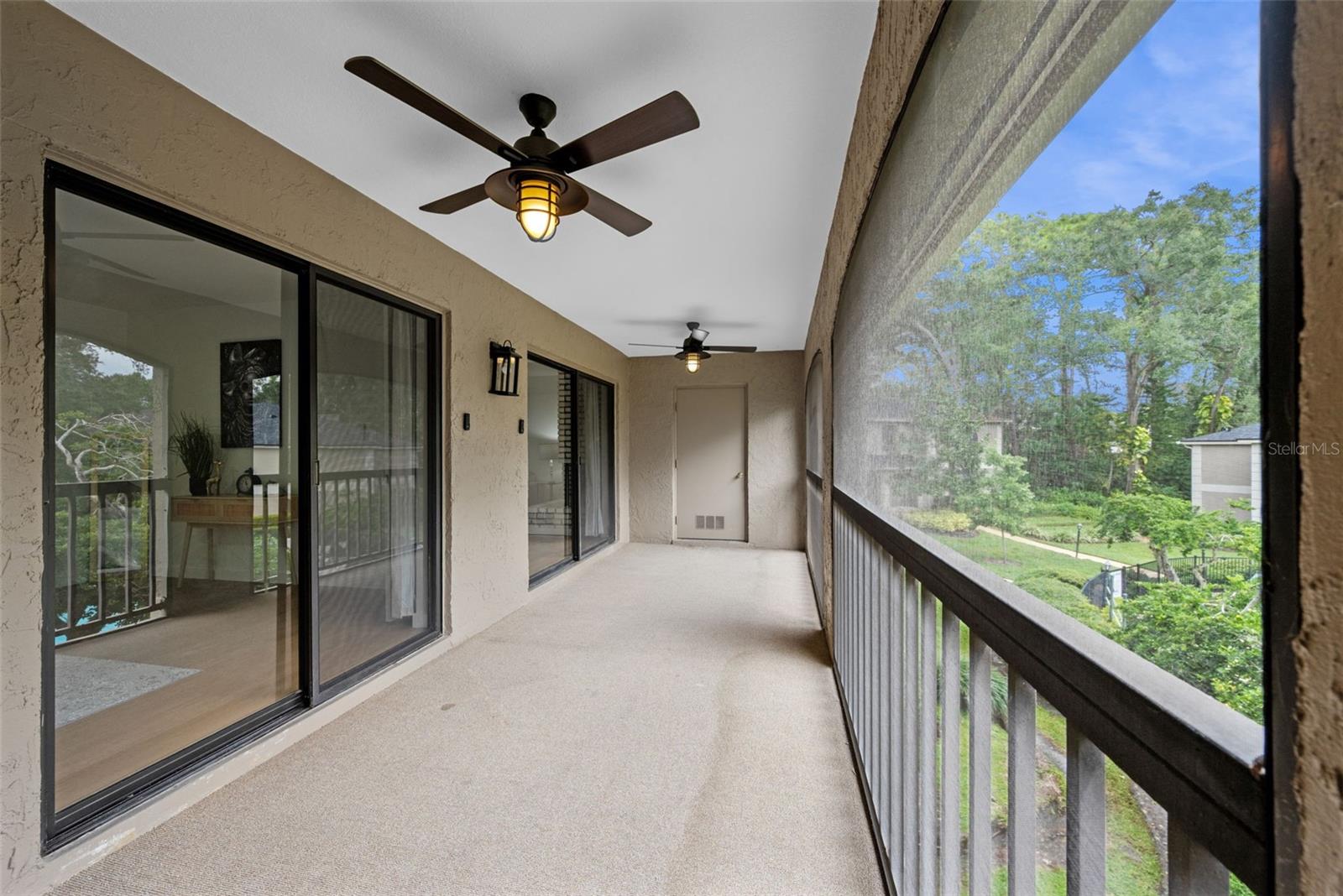 KENSINGTON PARK CONDO - Residential
