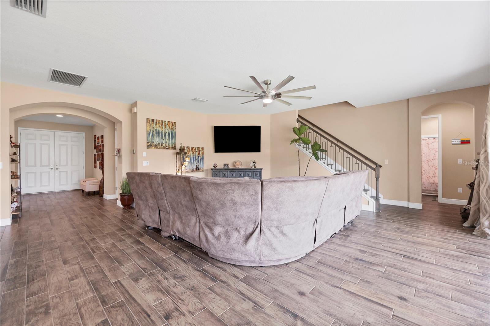 9111 ISABELLA CIRCLE