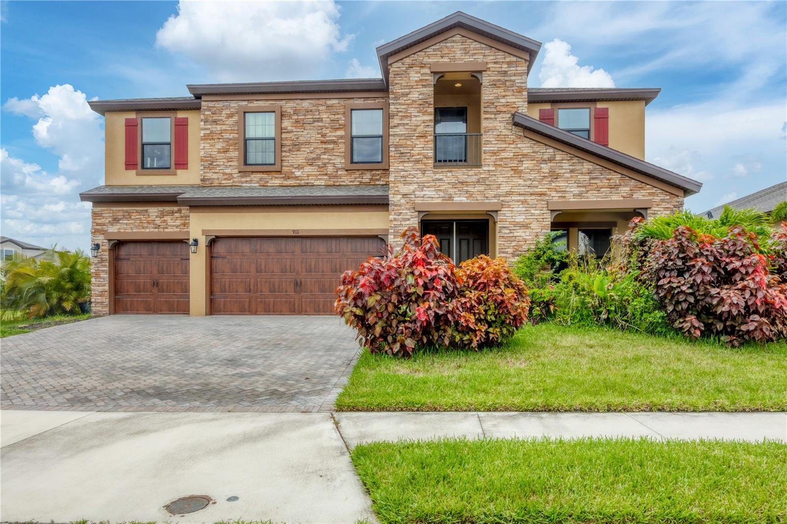 9111 ISABELLA CIRCLE