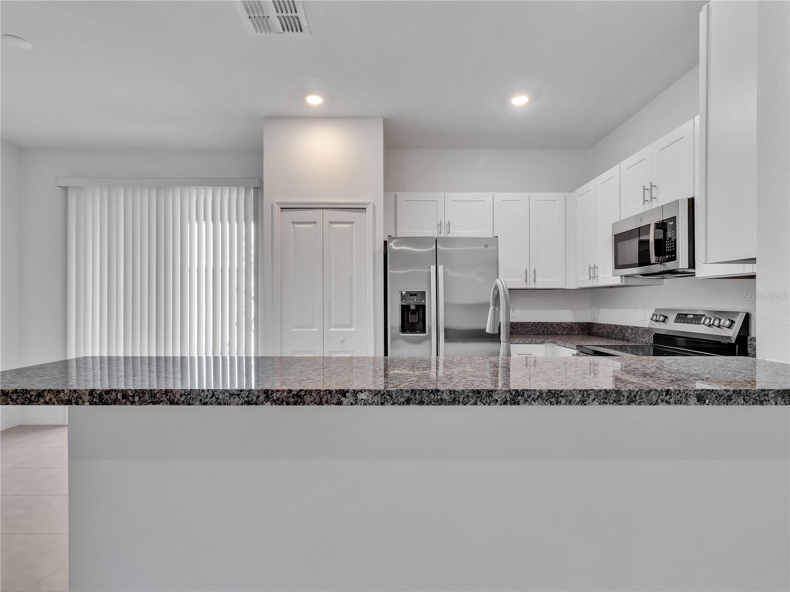 SEAIRE TOWNHOMES - Residential Lease