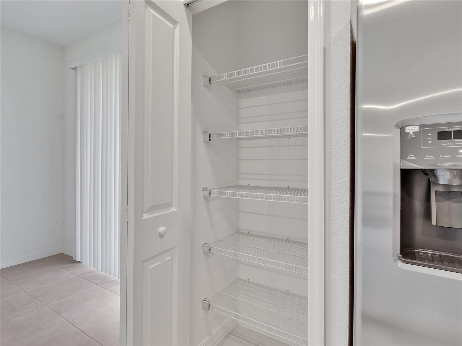 SEAIRE TOWNHOMES - Residential Lease