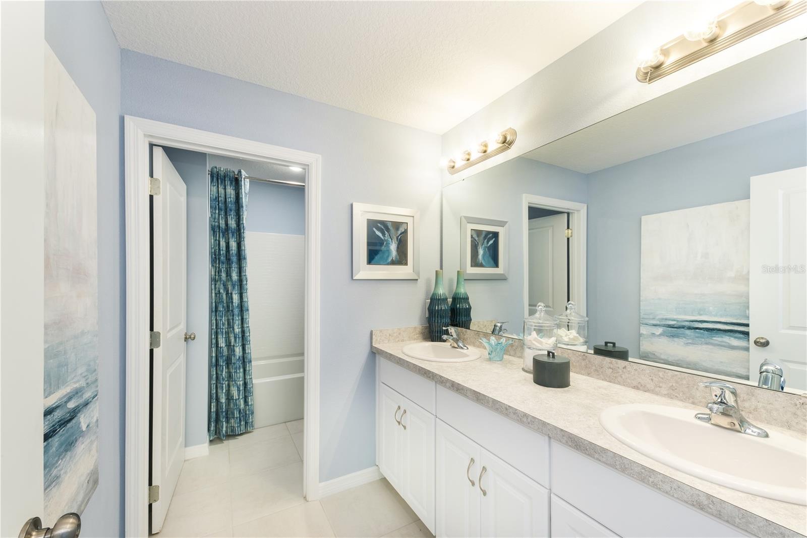 WATERSTONE - Residential