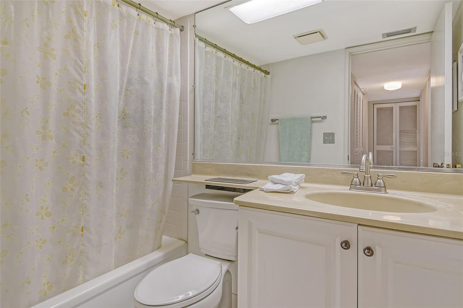 PELICAN COVE I - Residential