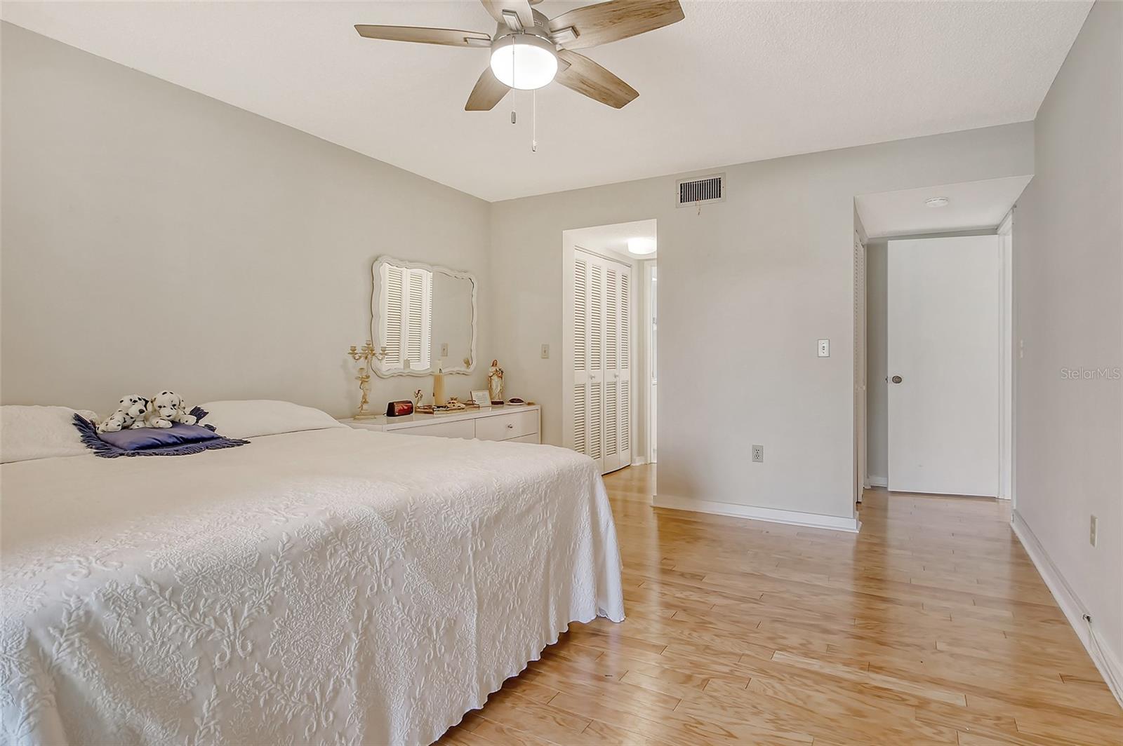 PELICAN COVE I - Residential