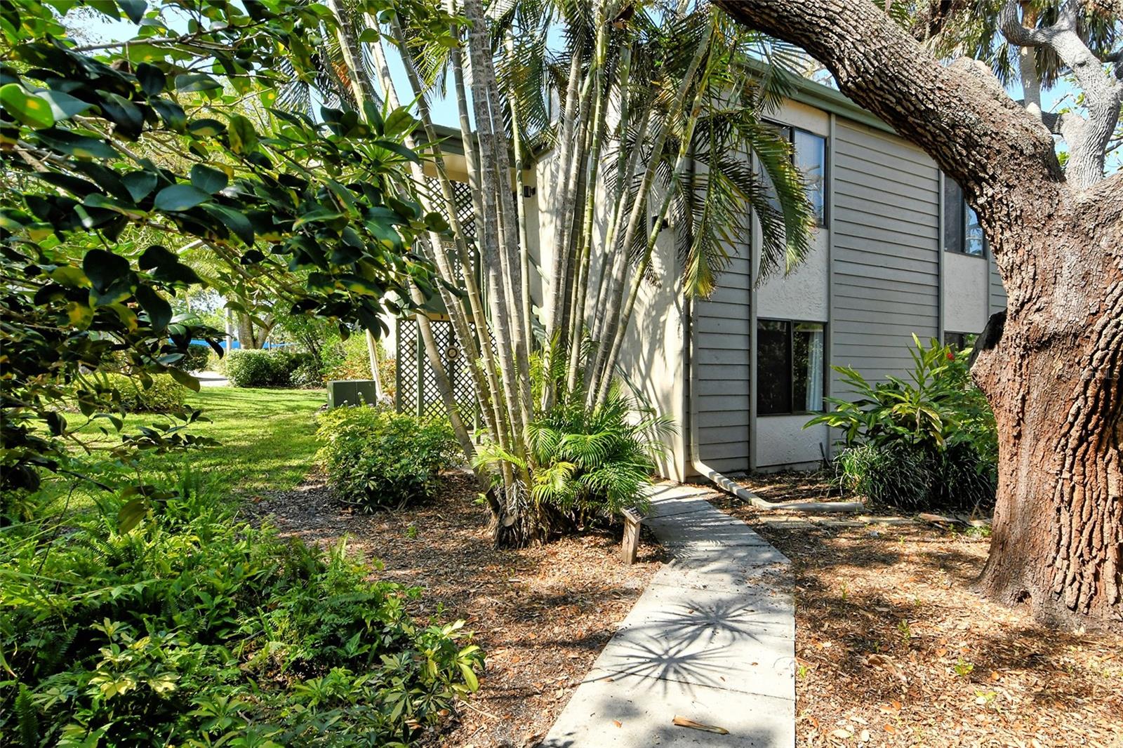 PELICAN COVE I - Residential