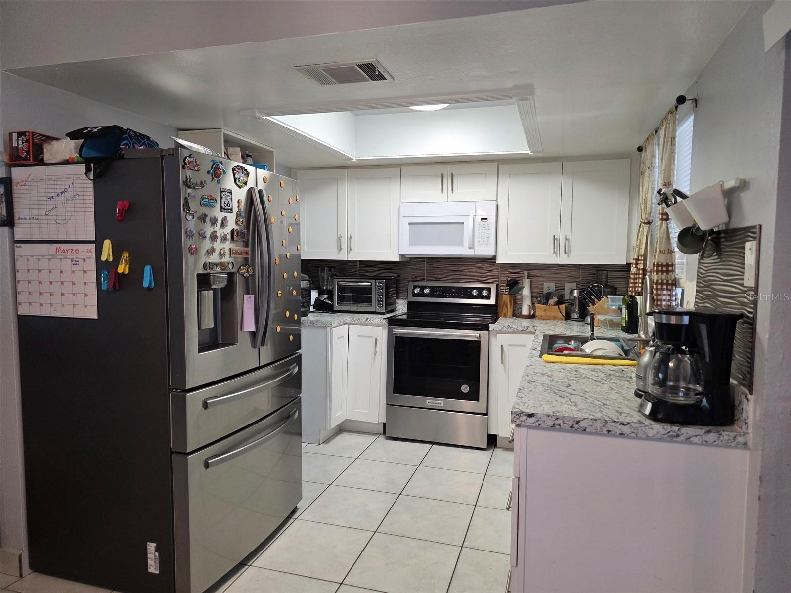 SKY LAKE SOUTH - Residential