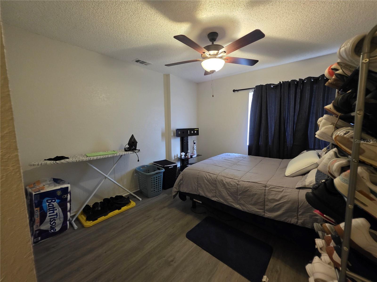 SKY LAKE SOUTH - Residential